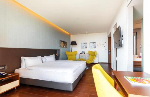 Larnaca Hotel | Elegant Stays at Radisson Blu Hotel, Larnaca - 5 Star Comfort