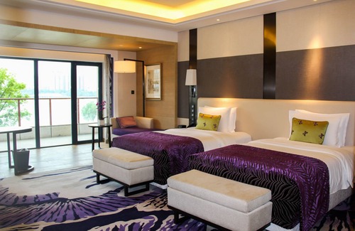 Caidian District Hotel | Stylish Radisson Blu Hotel Wuhan ETD Zone with Pool Access