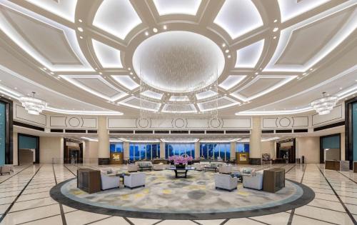 Caidian District Hotel | Discover the Radisson Blu Hotel Wuhan ETD Zone Experience