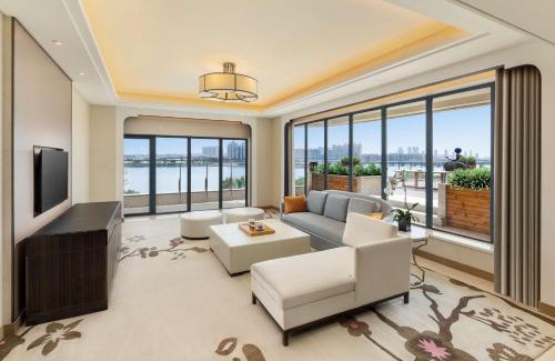 Caidian District Hotel | Discover the Radisson Blu Hotel Wuhan ETD Zone Experience