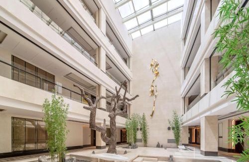 Caidian District Hotel | Discover the Radisson Blu Hotel Wuhan ETD Zone Experience