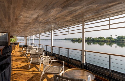 Livingstone Hotel | Explore Radisson Blu Mosi-oa-Tunya Resort in Livingstone