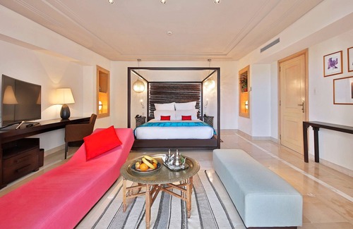 Mezraia Hotel | Elegant Radisson Blu Palace Resort & Thalasso in Djerba