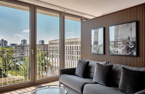 Mitte Hotel | Premium Stay at Radisson Collection Hotel, Berlin
