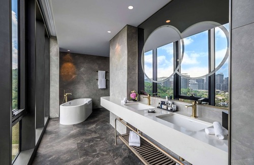 Uludag Hotel | Elegant Radisson Collection Hotel in Vadistanbul - 5 Stars