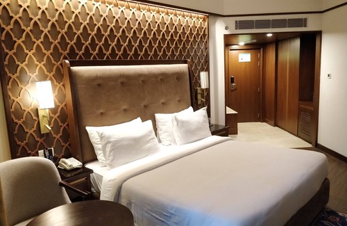 Pahalgam Hotel | Relaxing Retreat at Radisson Golf Resort Pahalgam