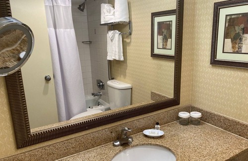 St. Johns Hotel | Radisson Hotel Austin - University