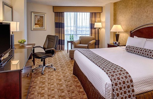 St. Johns Hotel | Radisson Hotel Austin - University