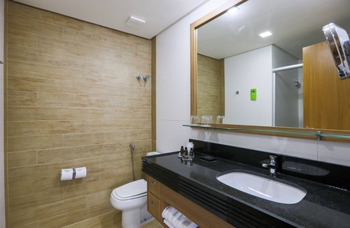 Nazare Hotel | Delightful Radisson Hotel Maiorana Belem with Pool & Spa