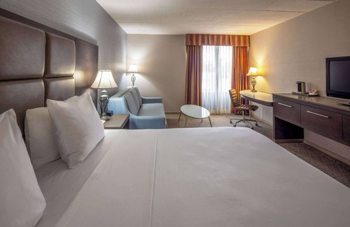 Hauppauge Hotel | Comfortable Stay at Radisson Hotel Hauppauge-Long Island