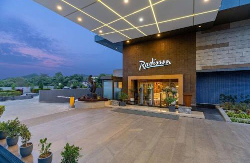 Nathdwara Hotel | Experience Radisson Hotel Nathdwara: Spa & Oceanfront Bliss
