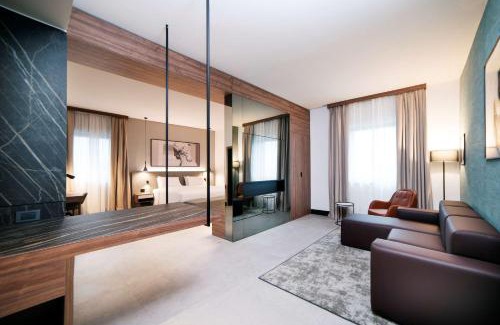 Nola Hotel | Enjoy Relaxing Stays at Radisson Hotel Nola Naples