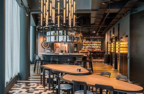 Reims City Centre Hotel | Pet-Friendly Radisson Hotel Reims with Top Reviews