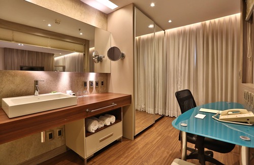 Vila Olimpia Hotel | Relax at Radisson Hotel Vila Olimpia - 4-Star Comfort & Spa