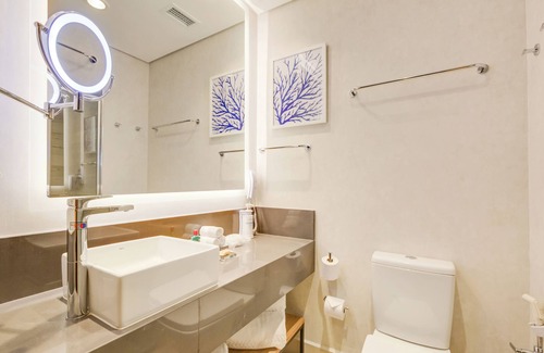 Pinheiros Hotel | Discover Radisson Pinheiros: Guest Rated 9.4 with Spa & Dining