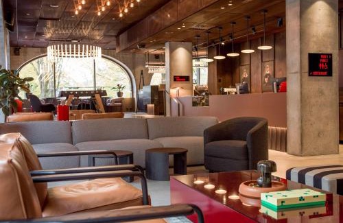 Kaisaniemi Hotel | Explore Radisson RED Helsinki: 4-Star Comfort Awaits