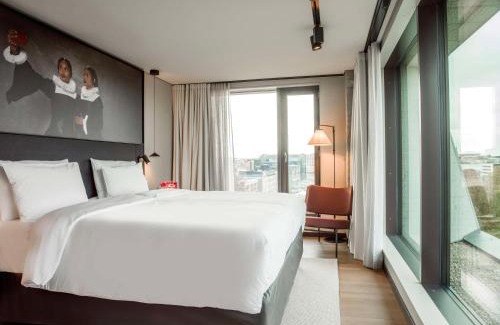 Kaisaniemi Hotel | Explore Radisson RED Helsinki: 4-Star Comfort Awaits