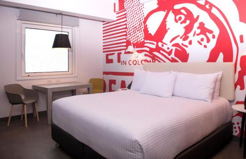 Leuro Hotel | Pet-Friendly Retreat at Radisson RED Miraflores, 4-Star Comfort