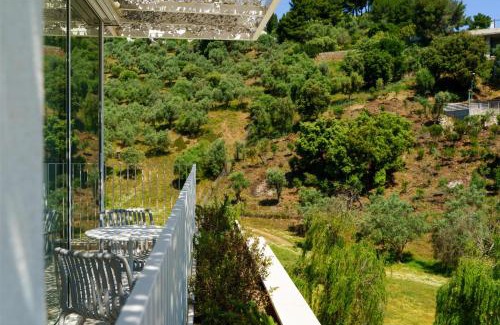Kanapitsa Hotel | Relaxing Oceanfront Escape at Radisson Resort Plaza Skiathos