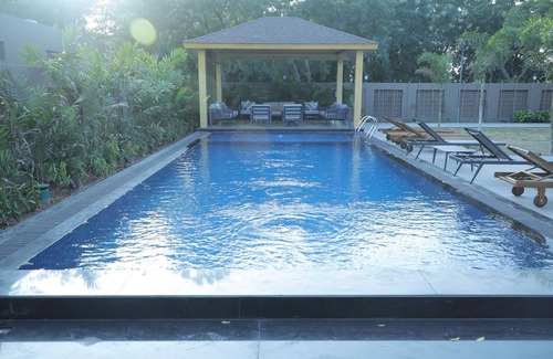 Gandhidham Hotel | Discover Radisson Hotel Kandla: A 4-Star Retreat with Spa