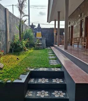 Mambal House | Guest Favorite: Raditya Homestay with 9.9/10 Rating