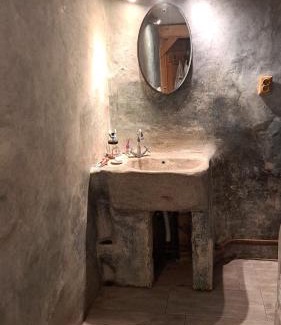 Malecov House | Radja Hobit Penzion: Guest Rated 9.4 with Spa & Hot Tub