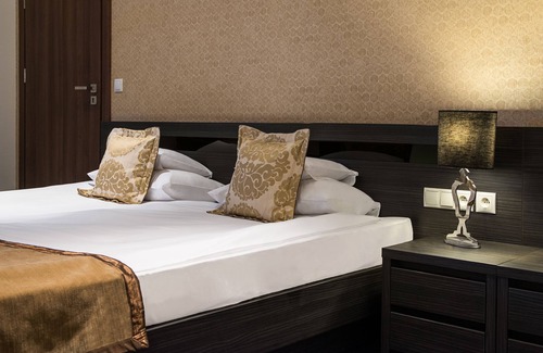 Wola Chorzelowska Hotel | Relaxing Rado Resort Spa & Wellness | 4-Star Escape with Pool
