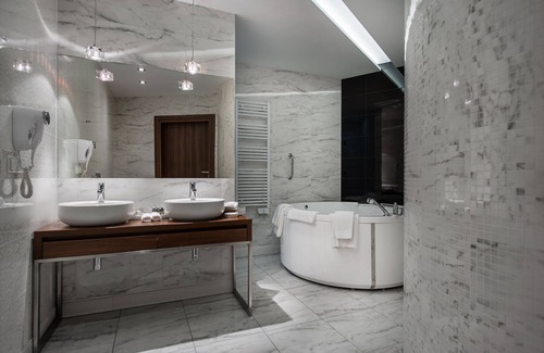 Wola Chorzelowska Hotel | Relaxing Rado Resort Spa & Wellness | 4-Star Escape with Pool
