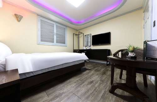 Chungju Hotel | Comfortable Raemian Hotel with Spa and Family Amenities