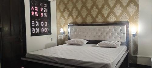 Nagpur House | Pet-Friendly Raen Basera Home Stay for Family Getaways