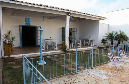Perozinho Hotel | Discover Rafa's Pousada Encantos de Minas with Pool & Pets!