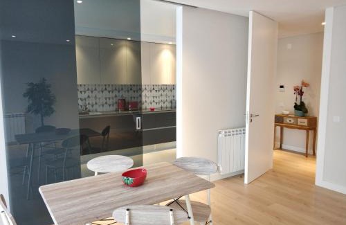 Nossa Senhora do Populo Apartment | Elegant Rafaelo's Apartment: Rated 9.6/10 & Family Friendly