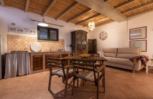 Sos Alinos Apartment | Cozy Taverna with Oceanfront Views and Pet-Friendly Charm