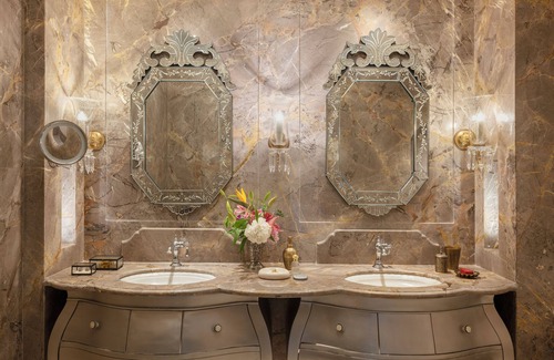 Amer Hotel | Elegant Retreat at Raffles Jaipur with Pool and Spa