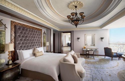 Mecca Hotel | Elegant Relaxation at Raffles Makkah Palace - 5 Star Stay
