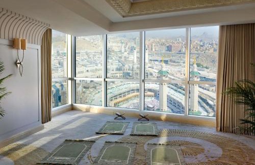 Mecca Hotel | Elegant Relaxation at Raffles Makkah Palace - 5 Star Stay