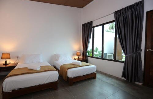 Lundu Resort | Comfort at Rafflesia Resort with Breakfast and Hot Tub