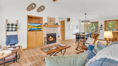Deer Park House | Rager Mountain - Unit 10: Top-Rated Family & Pet Friendly
