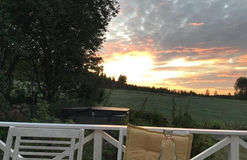 Mariannelund Bed & Breakfast | Pet-Friendly Escape at Ragnehall for Family Adventures