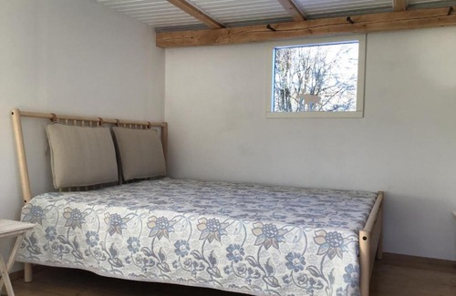Mariannelund Bed & Breakfast | Pet-Friendly Escape at Ragnehall for Family Adventures