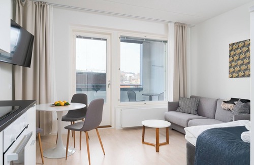 Jyvaskyla Apartment | Welcoming Stays at Rahulihomes Jyväskylä with Breakfast