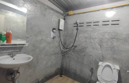 Ban Ta Khun Hotel | Budget-Friendly Rai Eingpu with Breakfast & Family Amenities