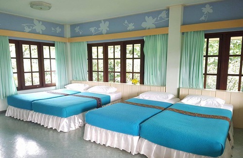 Sung Noen Hotel | Discover Rai Fhun Pen Jing Resort: Family-Friendly Retreat