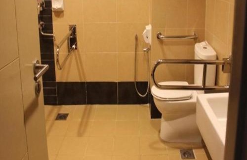 Kampung Telaga Batin Hotel | Explore Raia Hotel & Convention Centre Terengganu Today!