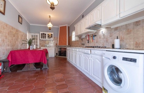 Idanha-a-Nova Cabin | Inviting Raiano C1 Bed Hostel with Spa & Breakfast in Idanha