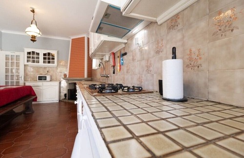 Idanha-a-Nova Cabin | Inviting Raiano C1 Bed Hostel with Spa & Breakfast in Idanha