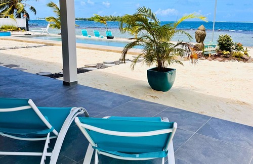 Teahupoo Apartment | Experience Bliss at Raiatea - Puatou Seaside Apartment
