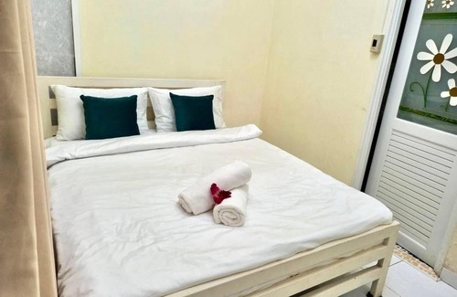 Bo Phloi Hotel | Family-Friendly Raikhunmon: Enjoy Complimentary Breakfast