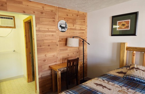 Ohiopyle Hotel | Discover Railroad: Pet-Friendly Cabin Getaway in Ohiopyle