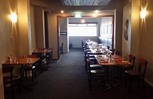 Greymouth Hotel | Convenient Stay at Railway Hotel Greymouth with Breakfast